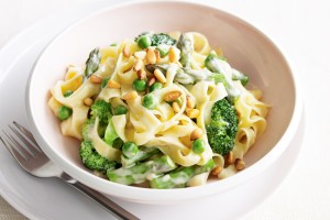 asparagus-broccoli-and-cheese-pasta-39529-1